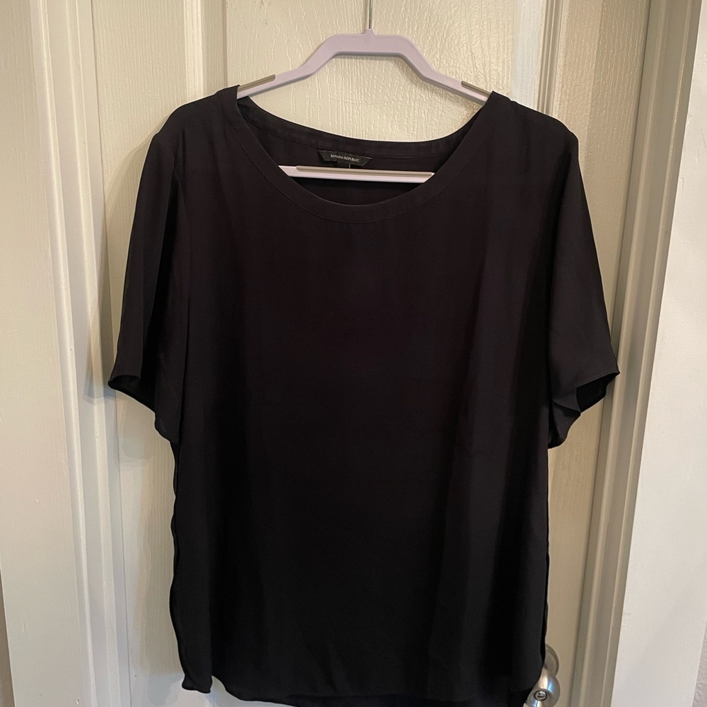 Banana Republic Charcoal Short Sleeve Top
